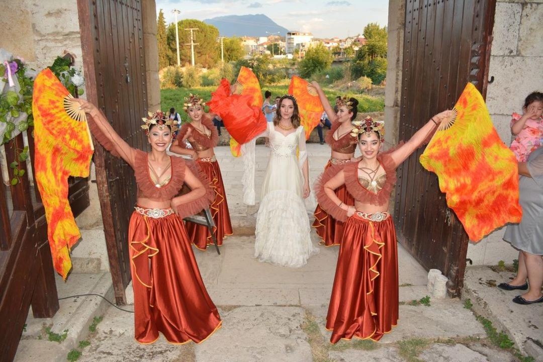 Akhan Kervansaray Hotel Eskihisar Esterno foto